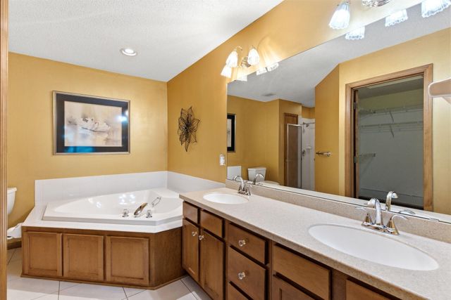 11204 Virginia Road, Bloomington, MN 55438