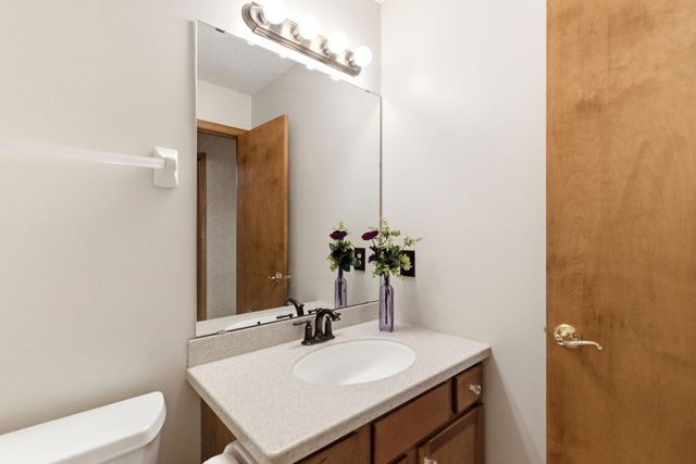 11204 Virginia Road, Bloomington, MN 55438