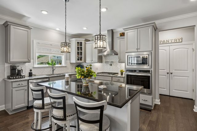 1512 Davidge Dr, Nashville, TN 37221