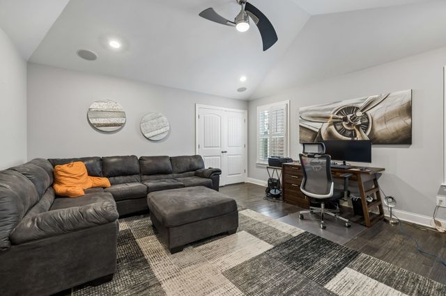 1512 Davidge Dr, Nashville, TN 37221