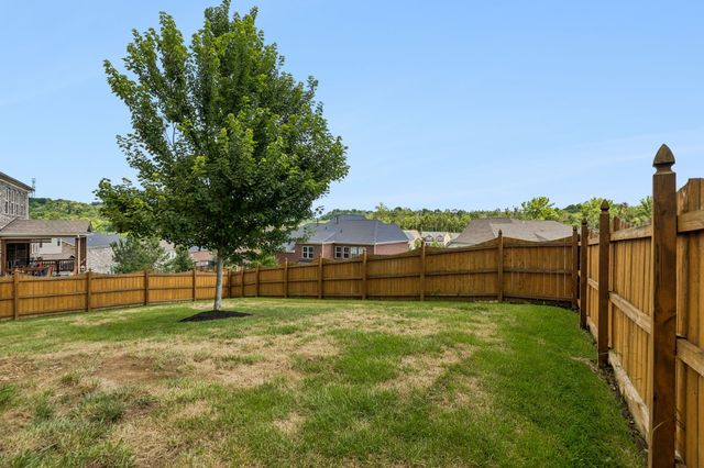 1512 Davidge Dr, Nashville, TN 37221