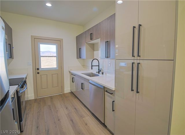 1101 Sixshooter, Pahrump, NV 89048