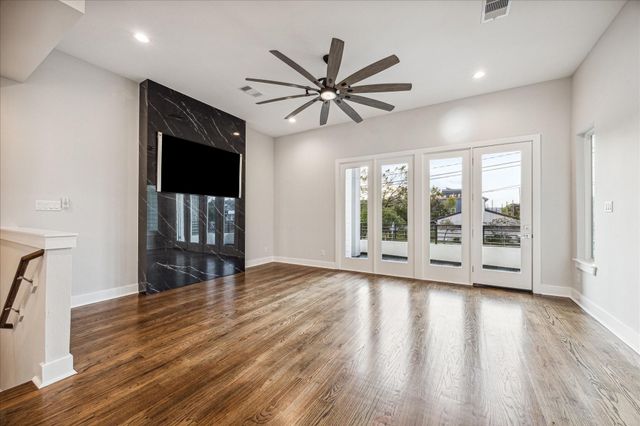 1518 Houston Avenue, Houston, TX 77007