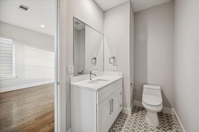 1518 Houston Avenue, Houston, TX 77007