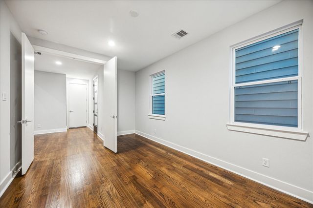 1518 Houston Avenue, Houston, TX 77007