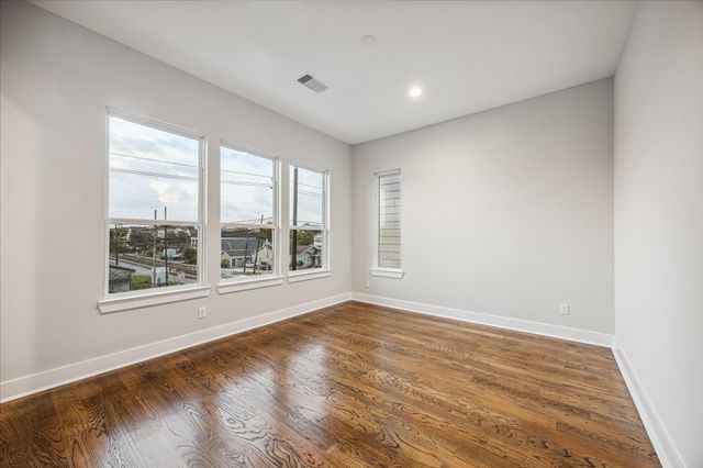 1518 Houston Avenue, Houston, TX 77007