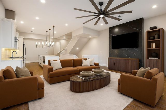 1518 Houston Avenue, Houston, TX 77007