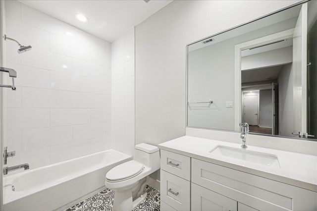 1518 Houston Avenue, Houston, TX 77007