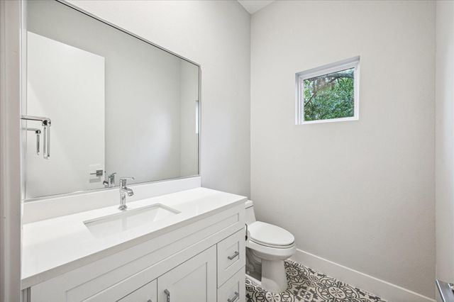 1518 Houston Avenue, Houston, TX 77007