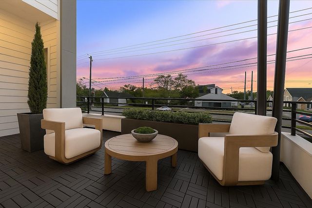 1518 Houston Avenue, Houston, TX 77007