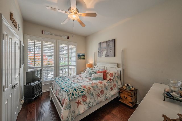 2215 Red Hawk Lane, Euless, TX 76039