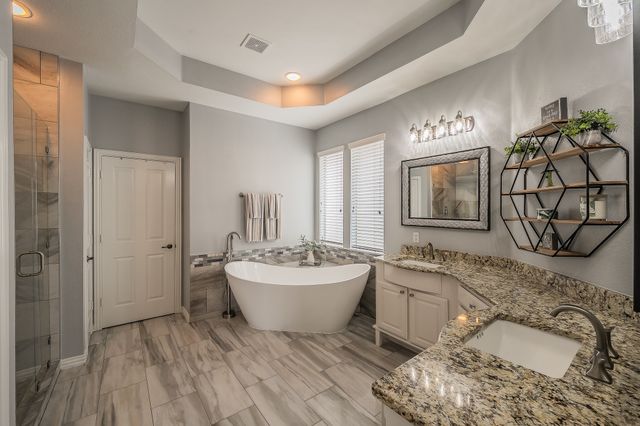 2215 Red Hawk Lane, Euless, TX 76039