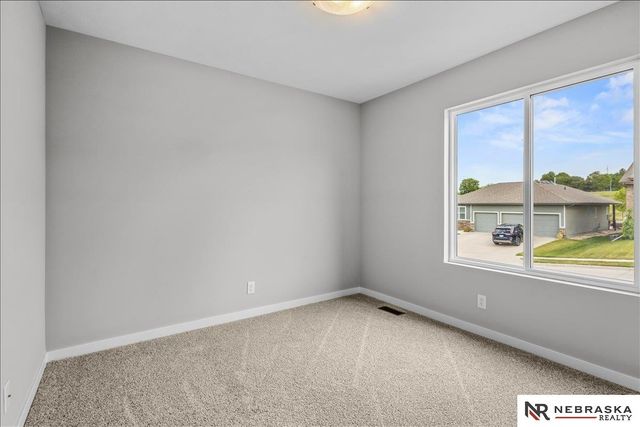 2025 Gindy Circle, Bellevue, NE 68147