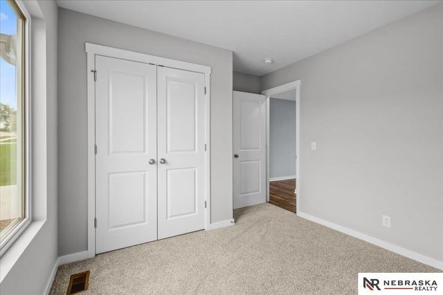 2025 Gindy Circle, Bellevue, NE 68147