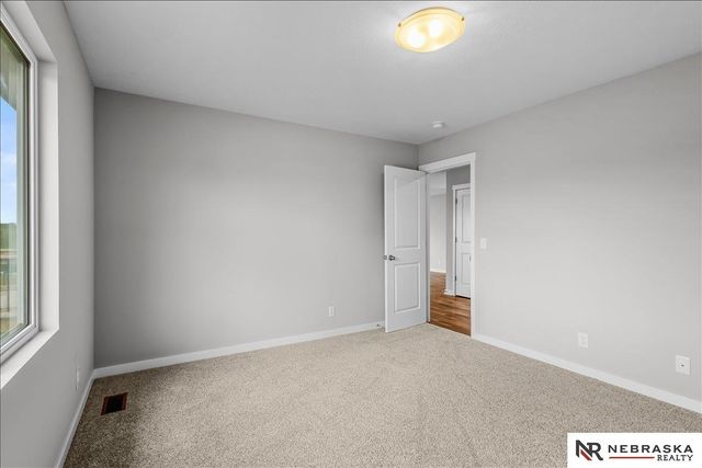 2025 Gindy Circle, Bellevue, NE 68147