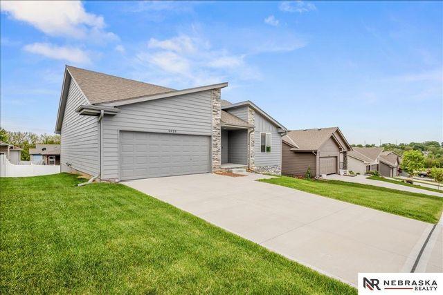 2025 Gindy Circle, Bellevue, NE 68147