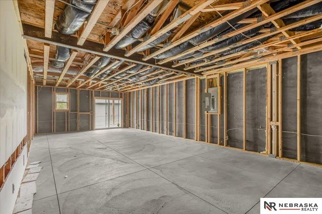 2025 Gindy Circle, Bellevue, NE 68147