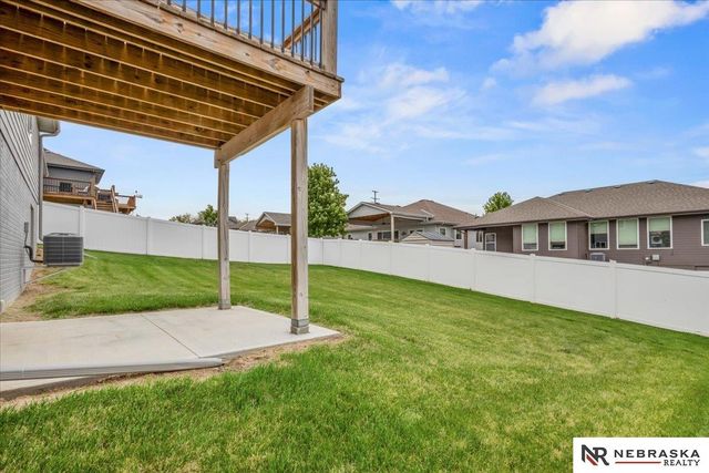 2025 Gindy Circle, Bellevue, NE 68147