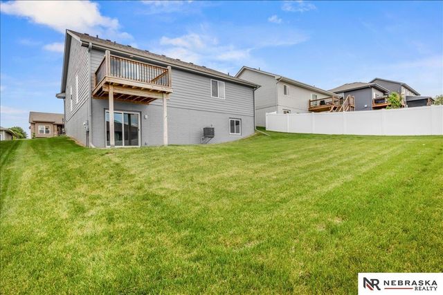 2025 Gindy Circle, Bellevue, NE 68147