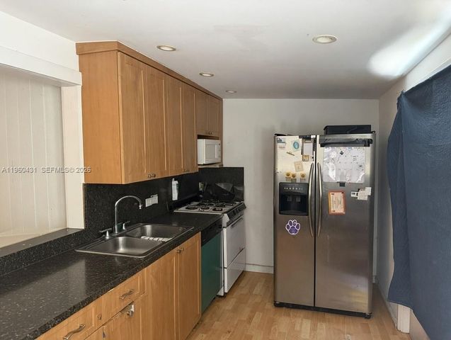 1568 NE 35th Street, Oakland Park, FL 33334