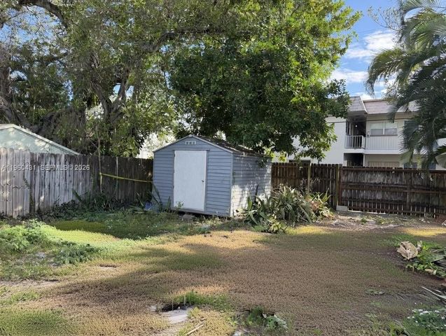 1568 NE 35th Street, Oakland Park, FL 33334