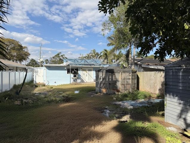 1568 NE 35th Street, Oakland Park, FL 33334