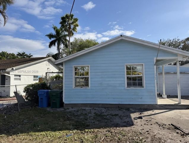 1568 NE 35th Street, Oakland Park, FL 33334