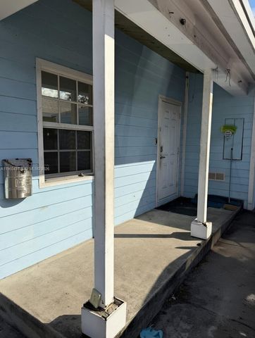 1568 NE 35th Street, Oakland Park, FL 33334