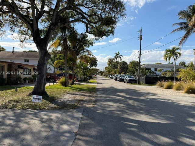 1568 NE 35th Street, Oakland Park, FL 33334