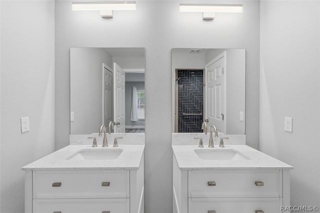 2979 W Akron Place, Dunnellon, FL 34433