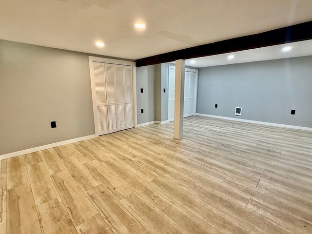 14 Greenville St, Billerica, MA 01821