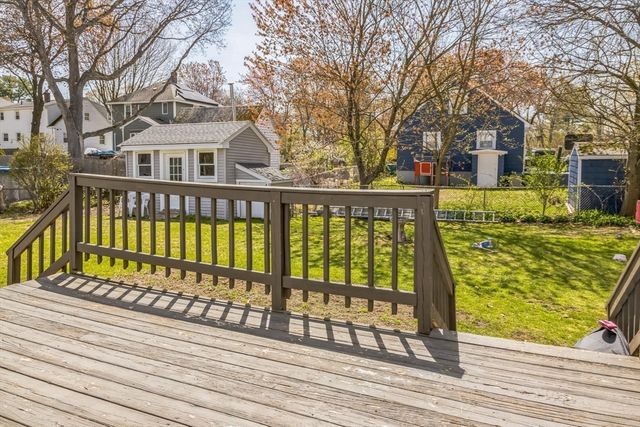 14 Greenville St, Billerica, MA 01821