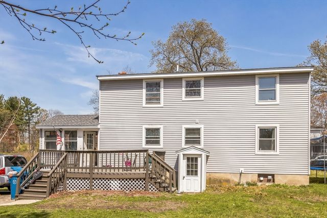 14 Greenville St, Billerica, MA 01821