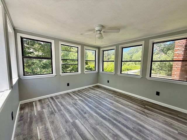 14 Greenville St, Billerica, MA 01821