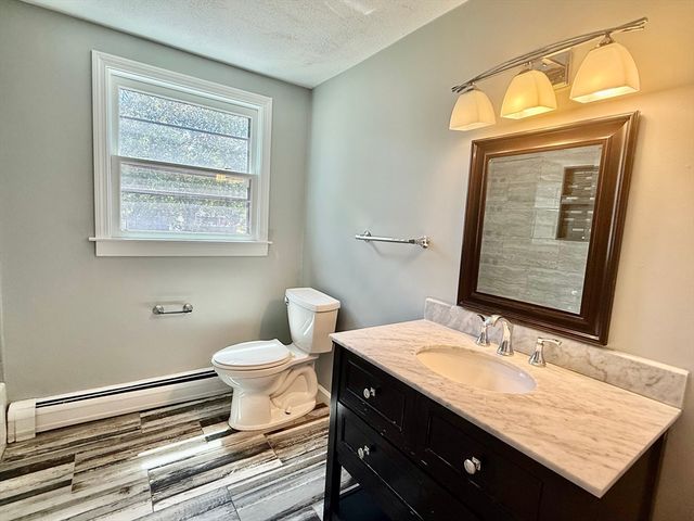 14 Greenville St, Billerica, MA 01821