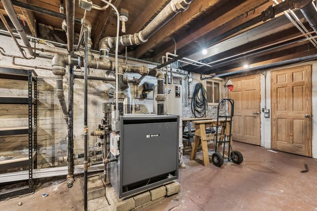 1242 W ELMDALE Avenue, Chicago, IL 60660