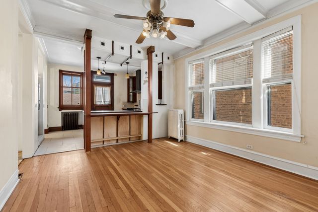 1242 W ELMDALE Avenue, Chicago, IL 60660