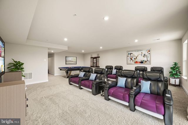 240 CHASE DR, Downingtown, PA 19335