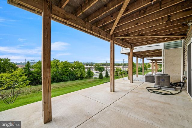 240 CHASE DR, Downingtown, PA 19335