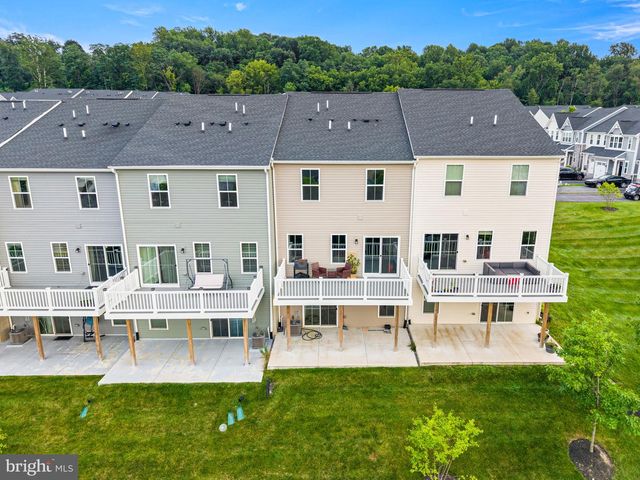 240 CHASE DR, Downingtown, PA 19335