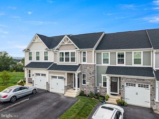240 CHASE DR, Downingtown, PA 19335