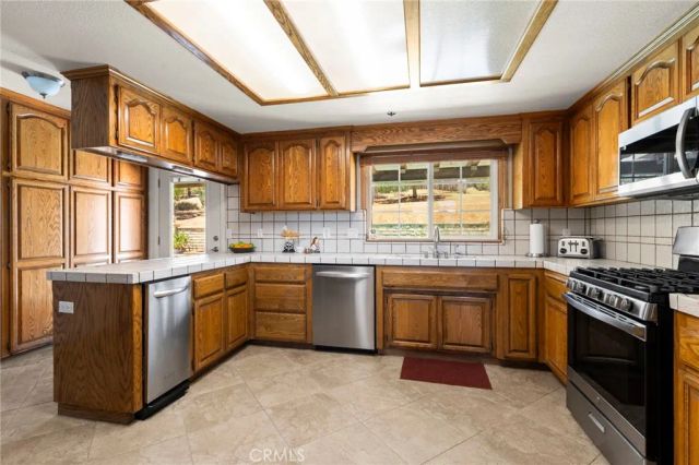 33923 53rd St W, Acton, CA 93510