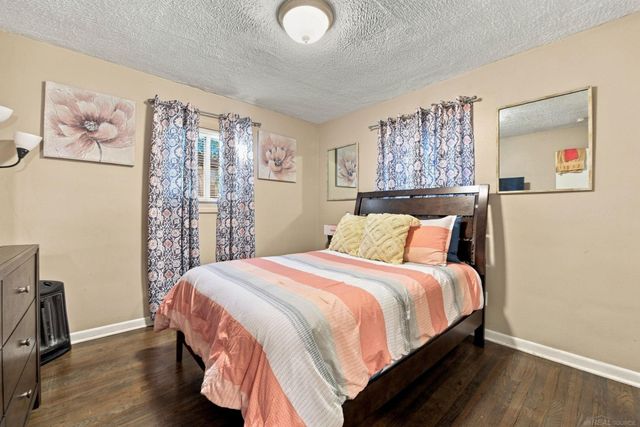 25015 Wagner Avenue, Warren, MI 48089