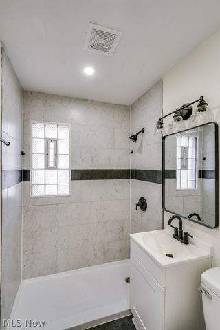 4455 W 56th Street, Cleveland, OH 44144