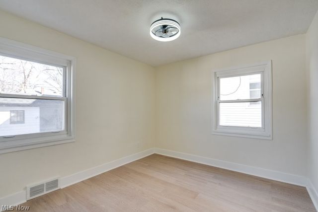 4455 W 56th Street, Cleveland, OH 44144