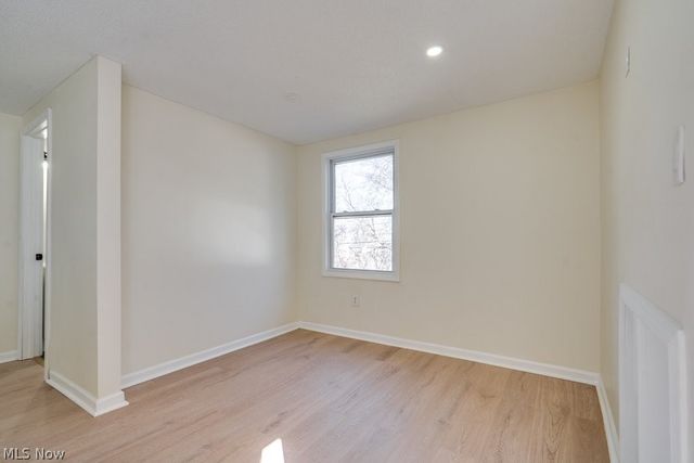 4455 W 56th Street, Cleveland, OH 44144