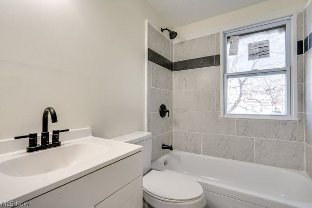 4455 W 56th Street, Cleveland, OH 44144