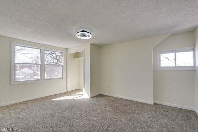 4455 W 56th Street, Cleveland, OH 44144