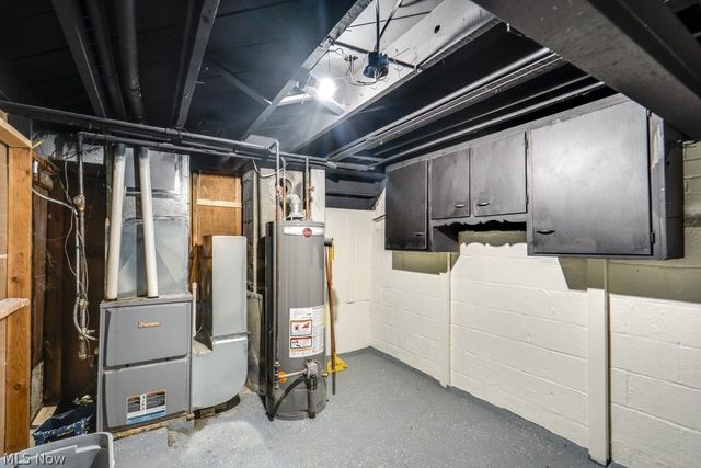 4455 W 56th Street, Cleveland, OH 44144