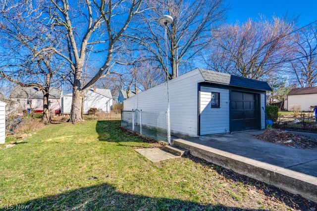 4455 W 56th Street, Cleveland, OH 44144